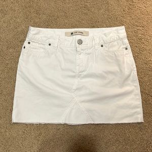 White gap denim mini skirt with raw hem